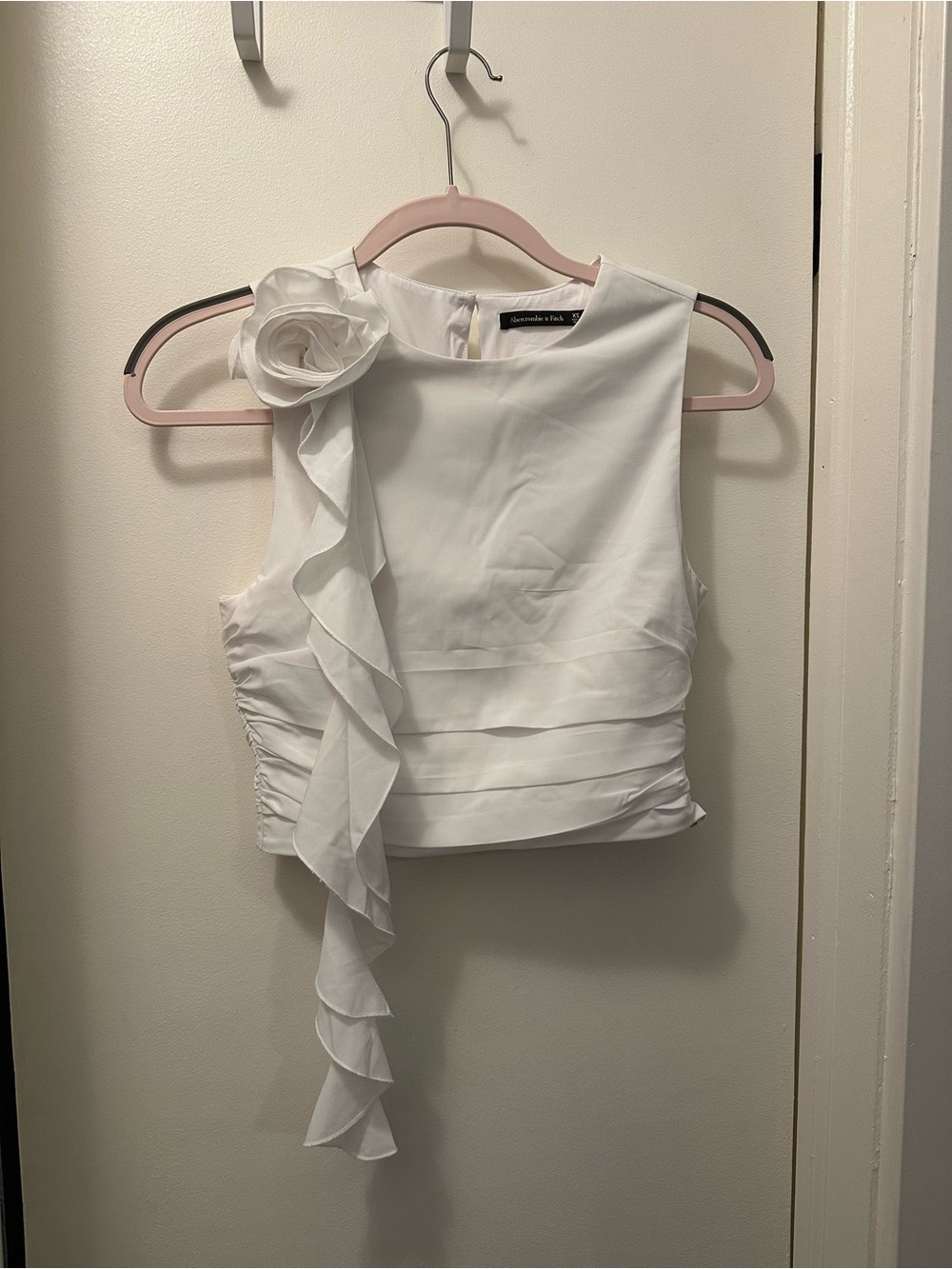 Abercrombie & Fitch White Rosette Ruffle Top
